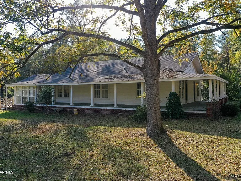 Idyllic Countryside Escape on 31+ Acres