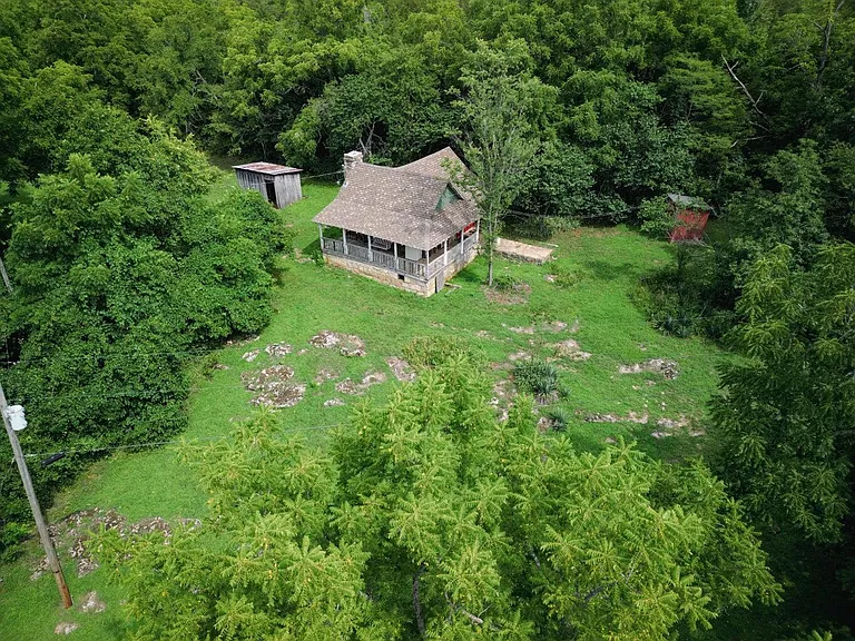 A Hidden 418-Acre Gem in the Ozarks with Its Own River