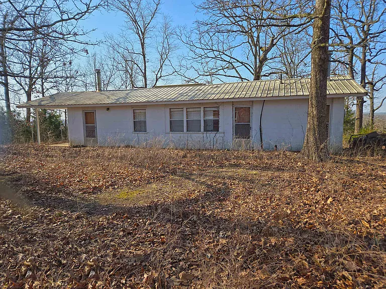 Private 40-Acre Hunting Grounds