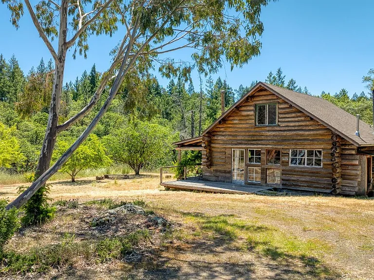 Peaceful Log Cabin Escape on 38 Acres