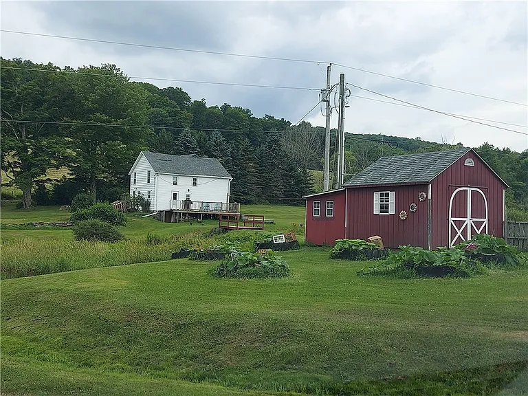 Endless Beauty on 200+ Acres
