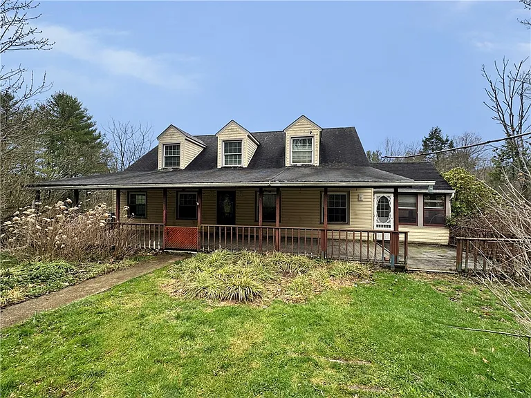 Riverside Escape on Over 2 Private Acres