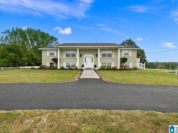 Beautiful 19 Acre Farmette – Horse-Ready, Fully Fenced Pastures