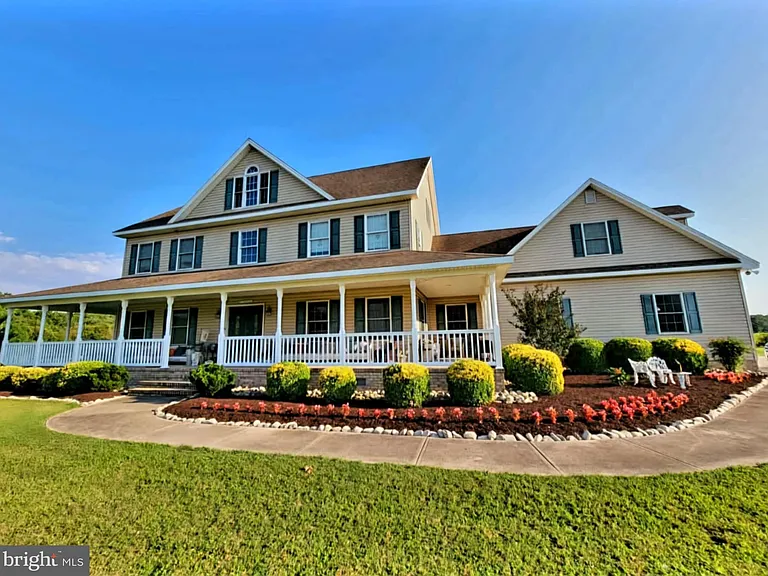 Classic Southern Allure
