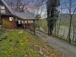 Spacious 4-Bedroom Home on 57 Scenic Acres with Riverfront Access – Hinton, WV