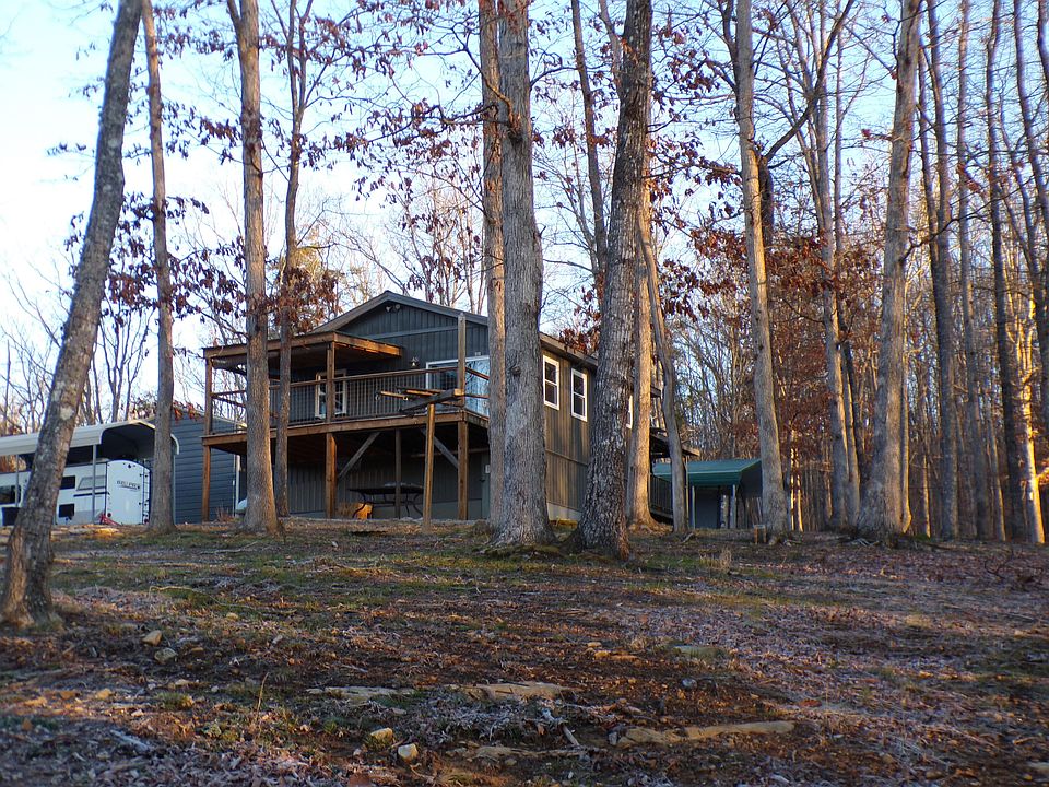 Charming Mountain Cabin with Extras – $209K in Dogwood Flat