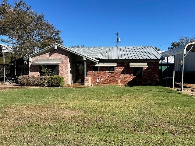 Cozy Lake Buchanan Getaway