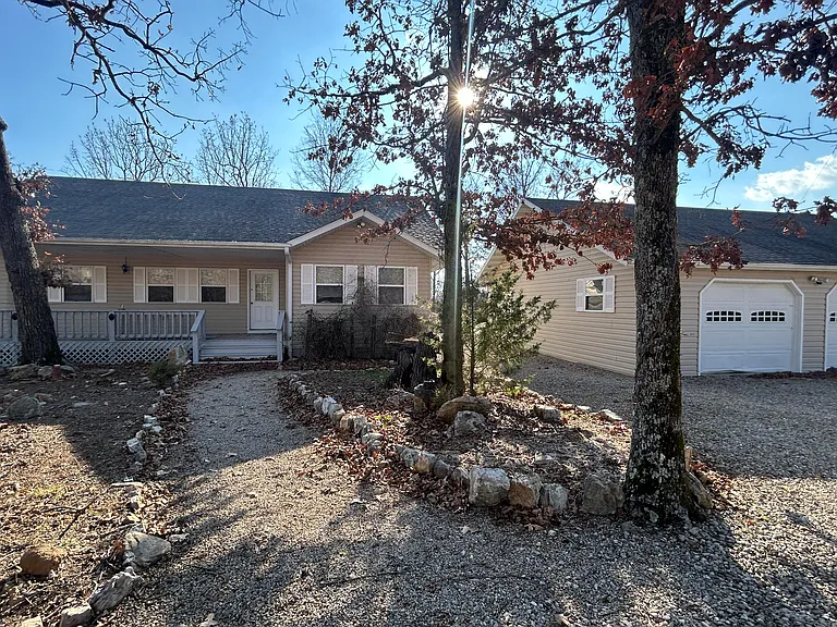23 Acres of Privacy