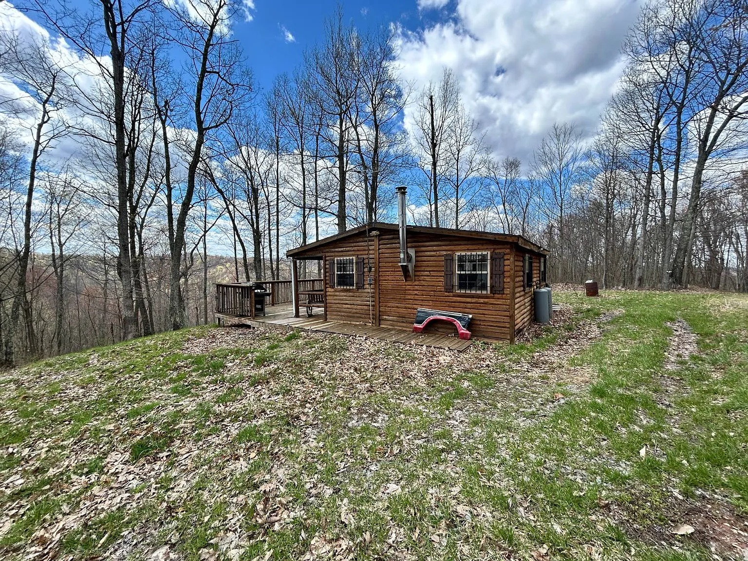 Cozy 1-Bedroom Cabin on 32 Acres in Mannington, WV