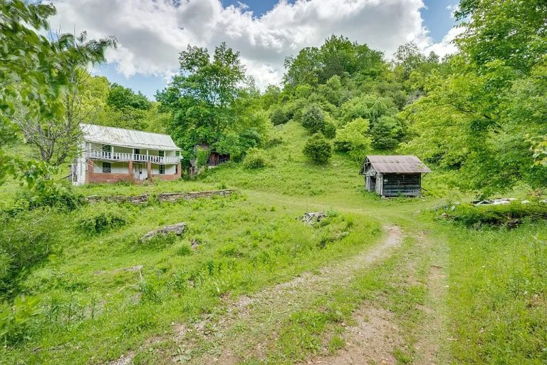 Breathtaking 120-Acre Property in Lebanon, VA