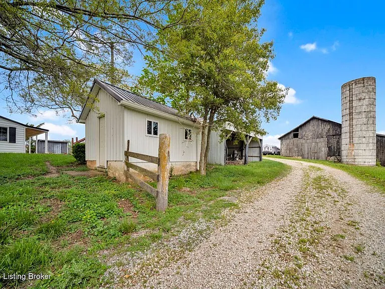 Peaceful Country Escape