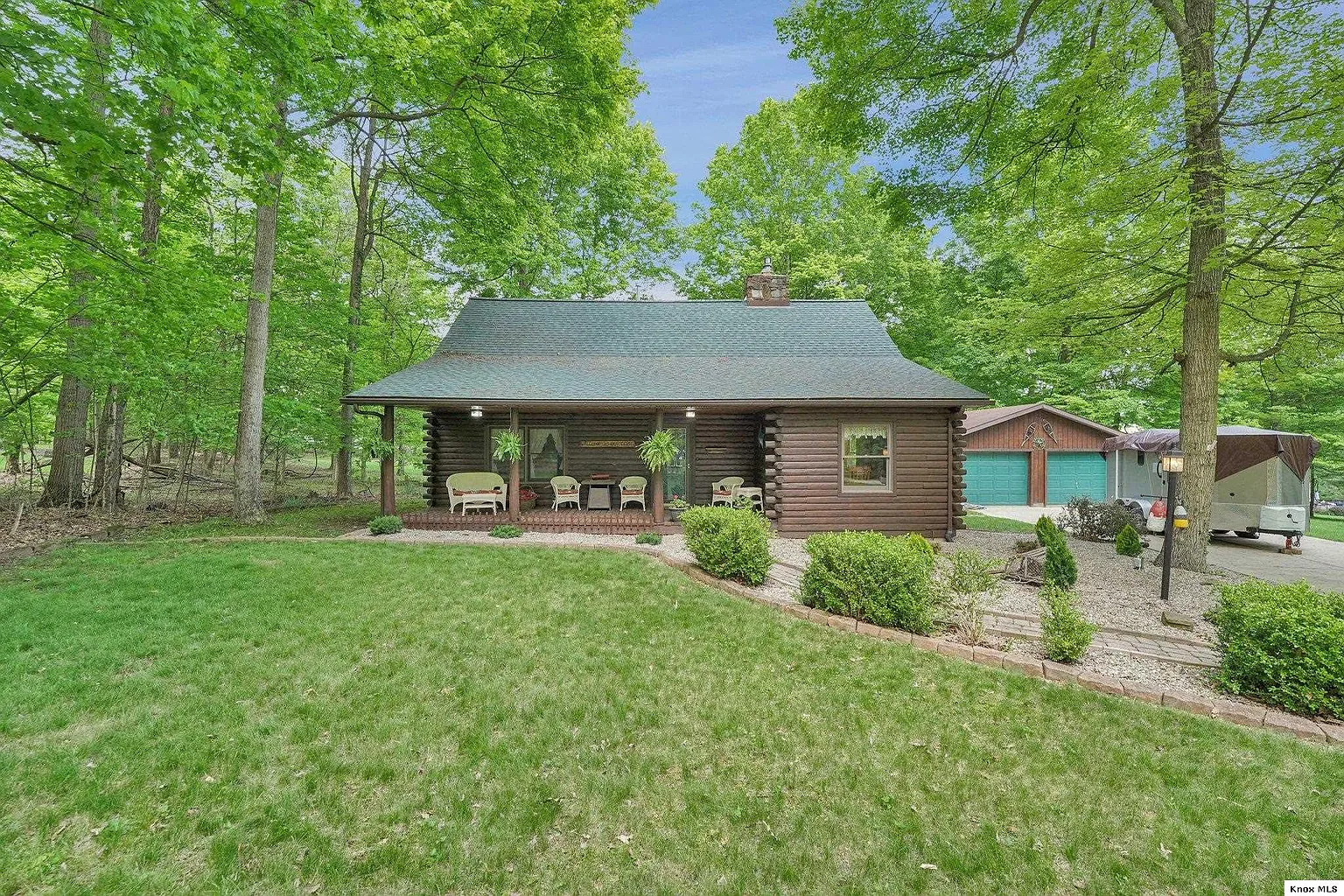 Furnished Log-Style Home in Apple Valley – Spacious & Inviting