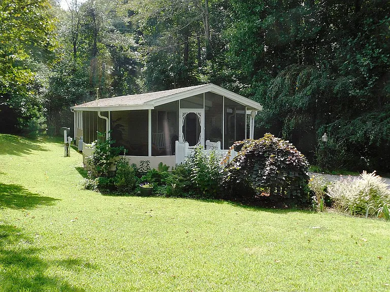 Updated 2 Bed, 2 Bath Condo in Charming Magnolia Place – New Flooring Throughout, $85,000