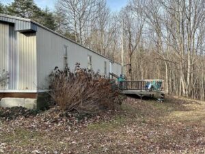 Investor’s Dream: 1992 Singlewide on 5.51 Acres – Motivated Seller $99,000