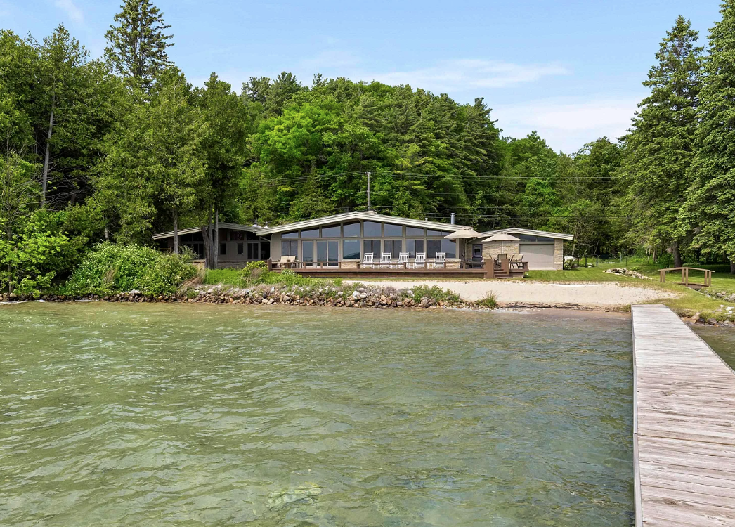 Stylish Mid-Century Home with Stunning Lake Views