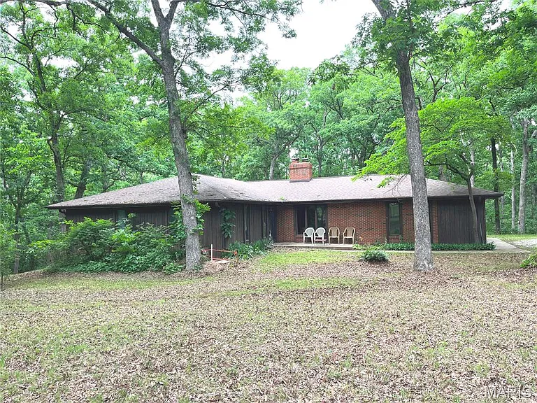 Charming Ranch-Style Home on 3.65 Acres