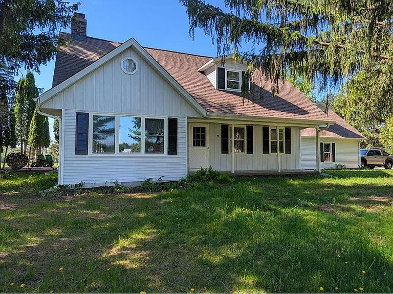 Charming 3-Acre Country Estate with Home, Barn,