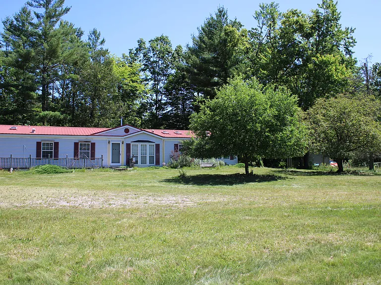 3-Bedroom Manufactured Home on 3 Acre