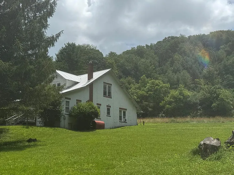 Charming 4-Bedroom Home on 3.72 Acres