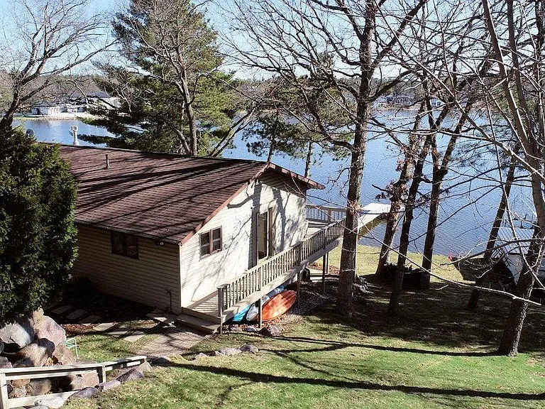 Lakeside Retreat on Lake Delton