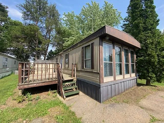 Move-In Ready 2-Bedroom Home