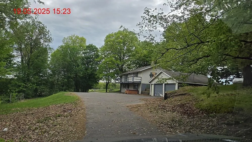 Spacious Fixer-Upper on Nearly 5 Acres in Quiet Rural Webster