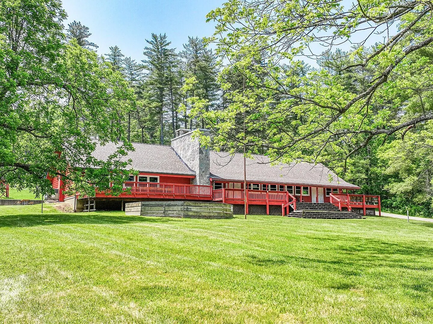 400 Acres in Hocking Hills – Private, Wooded, and Full of Potential