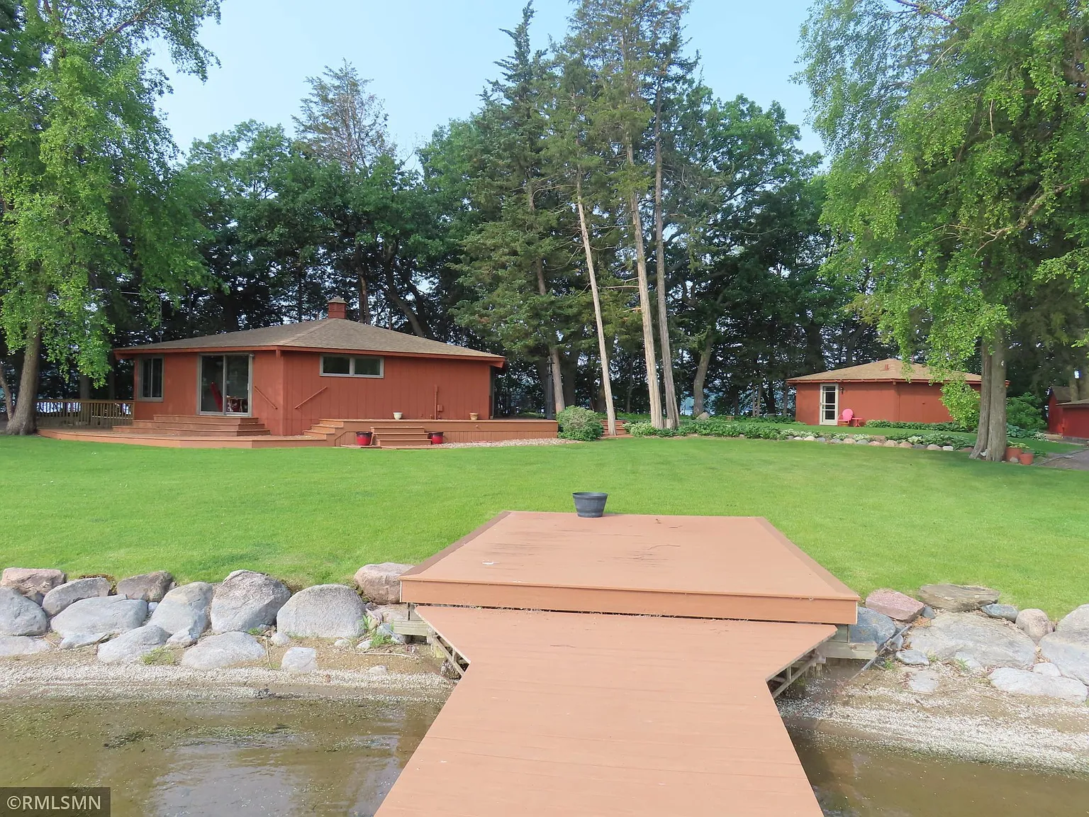 Lakefront Retreat on Private Peninsula – Clearwater Lake, MN