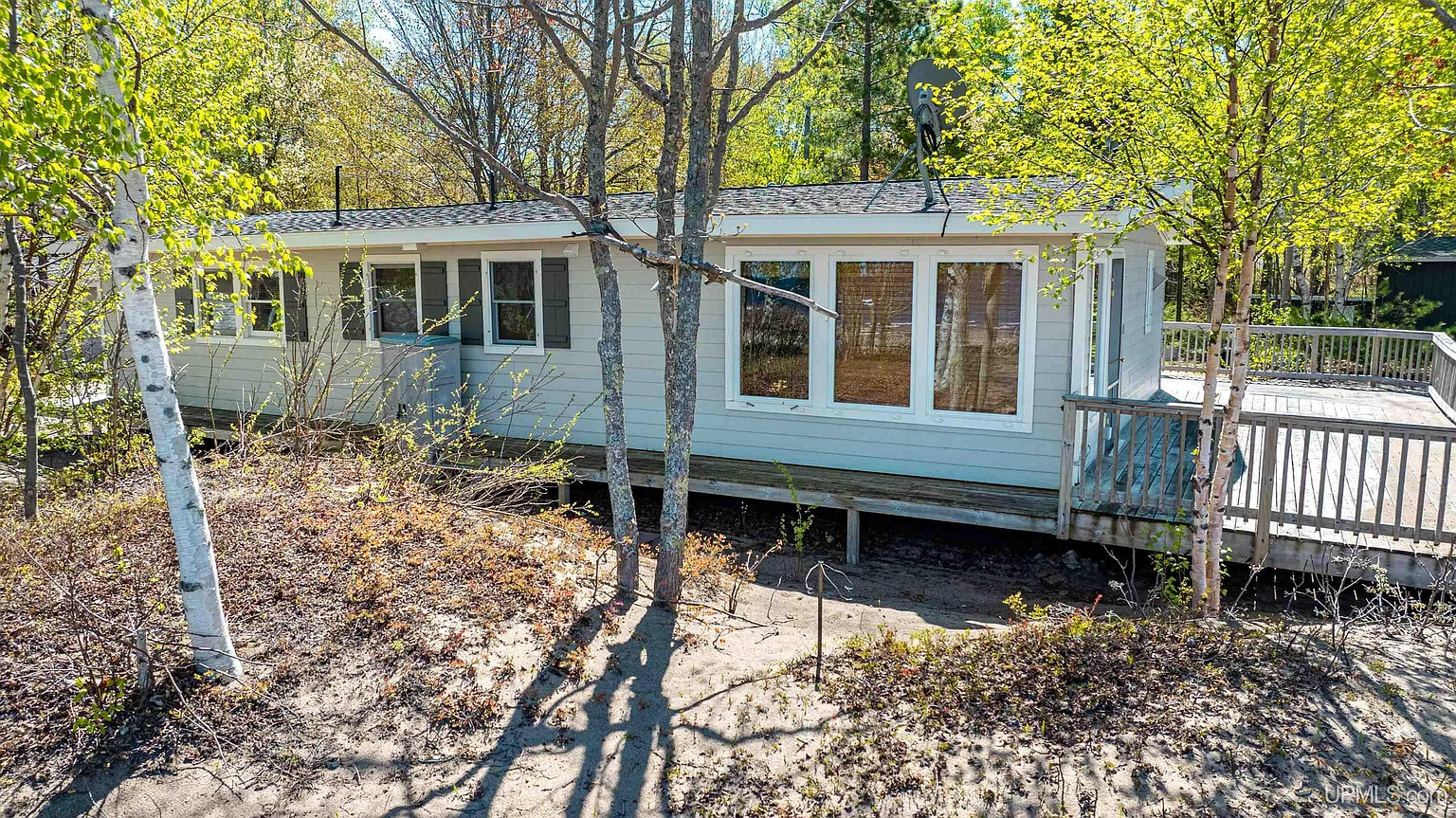 Doublewide on Half Acre Lot