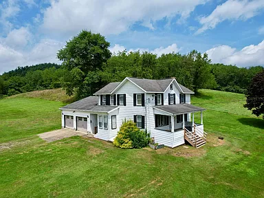 Charming Country Home with Spacious Land in Shelocta, PA