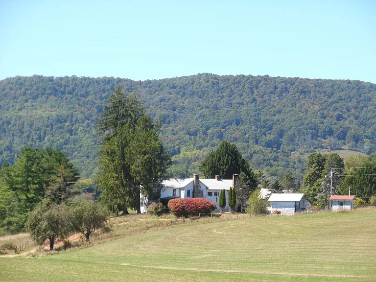 Historic Mountain Retreat on Nearly 8 Acres in Marlinton