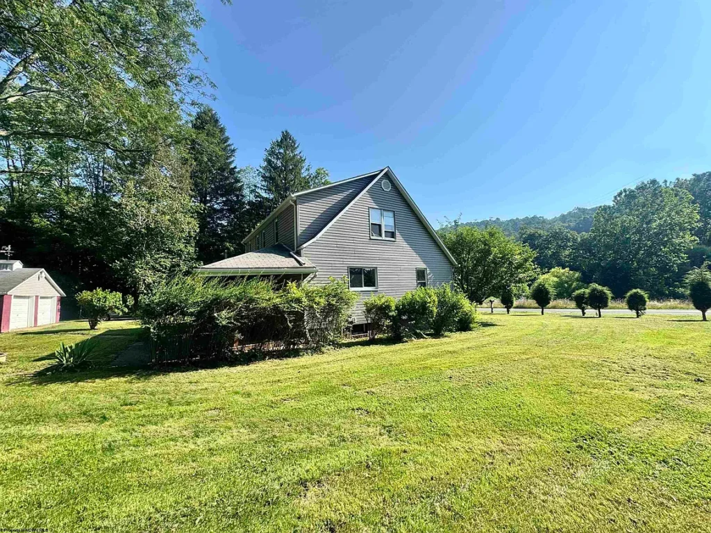Spacious Country Home on 104 Acres with Barn