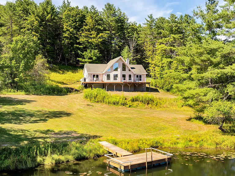 Charming 3-Bedroom Country Home on 125 Acres in Middleburgh, NY