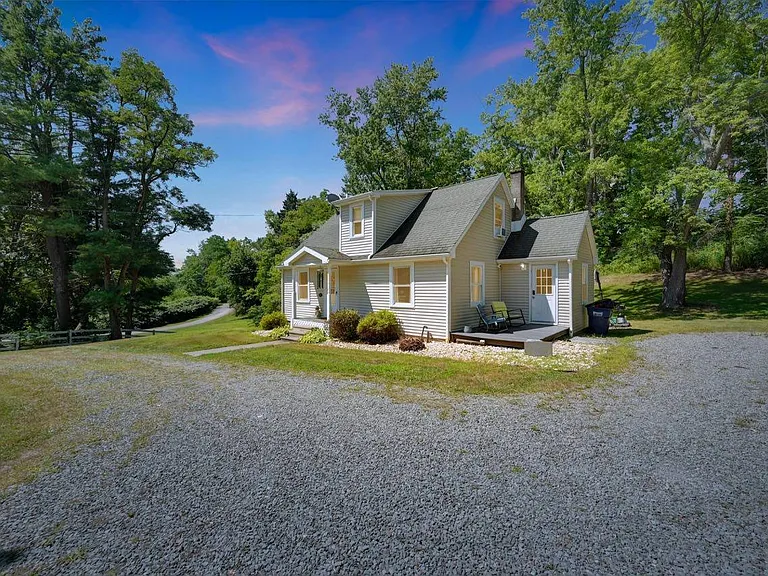 Cozy 2-Bed Home with Acreage