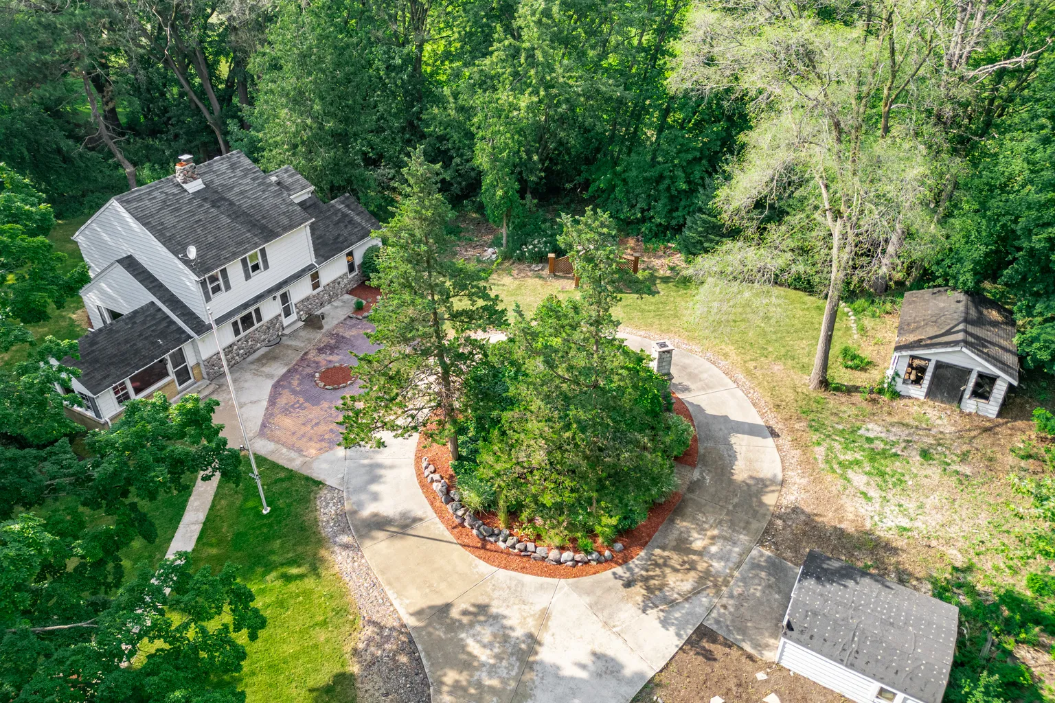 Spacious 4-Bedroom Home on 1 Acre in Peaceful