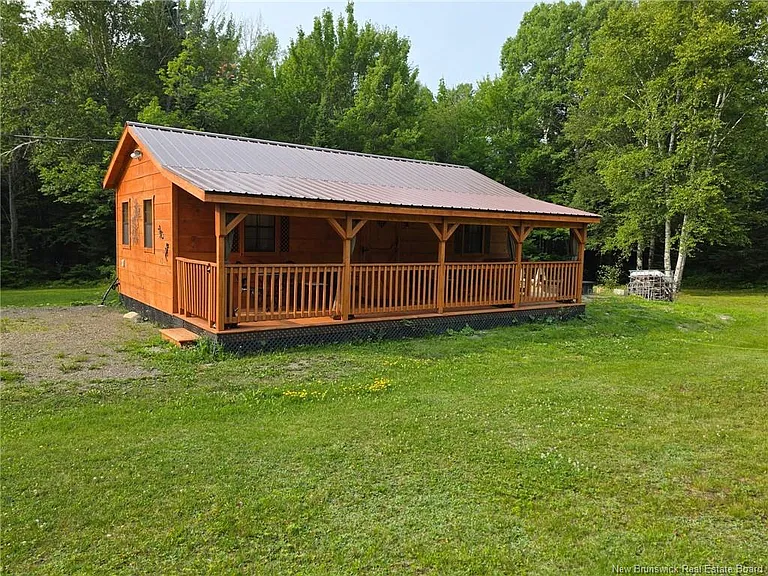Peaceful Country Cottage Retreat on Nearly 4 Acres