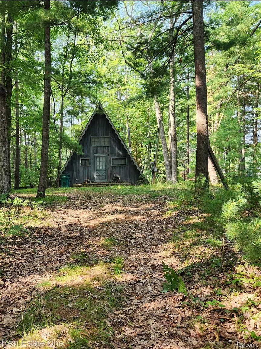 Peaceful Cottage Living in the Heart of Nature