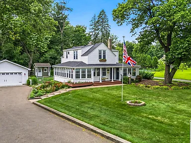 Charming Lakefront Home on Bald Eagle Lake