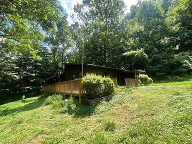 Investor Special – Spacious 3-Bedroom Home on Nearly 1 Acre