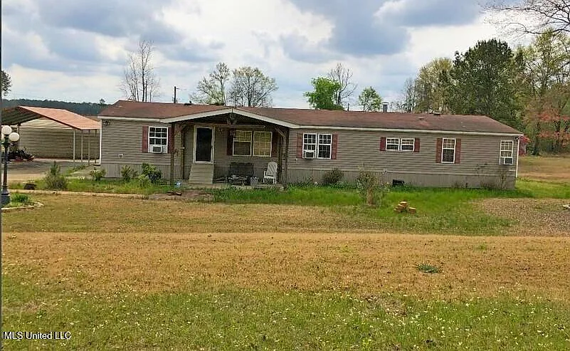 Peaceful Country Living with Space, Comfort, and Potential