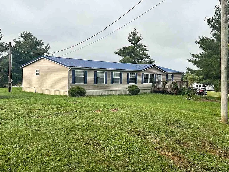 Move-In Ready Mobile Home with Spacious Land Opportunity