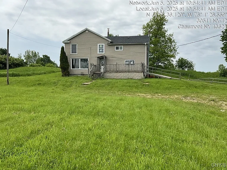 Rustic Farmhouse Retreat on 50 Acres – Chaumont, NY