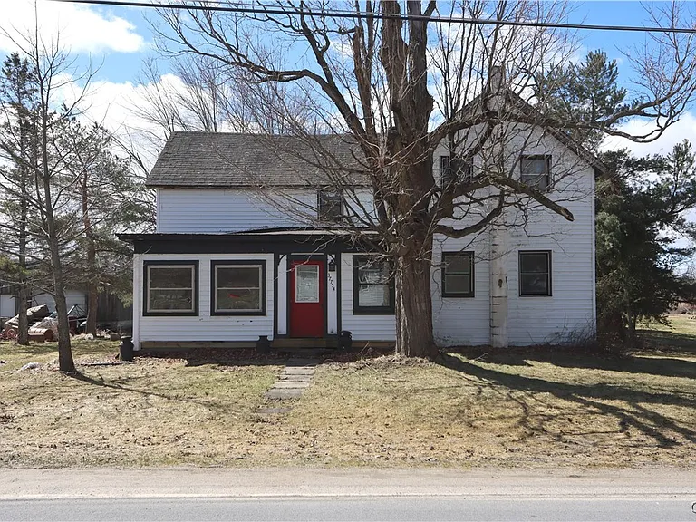 Charming Country Home on 7+ Acres with Endless Potential in Rural New York