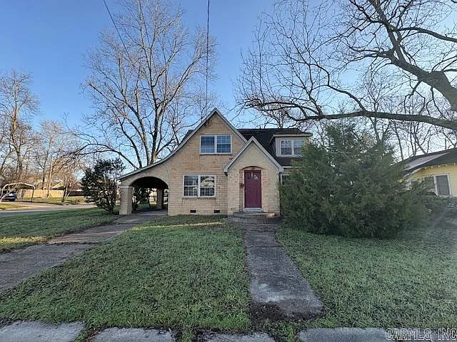 Affordable Fixer-Upper with Great Potential in McGehee, AR