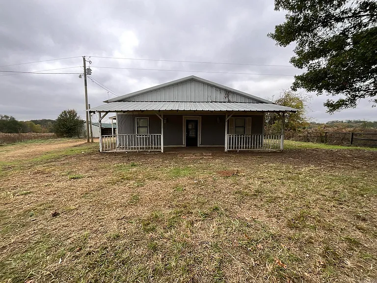 Peaceful Country Living with Charm and Modern Comforts