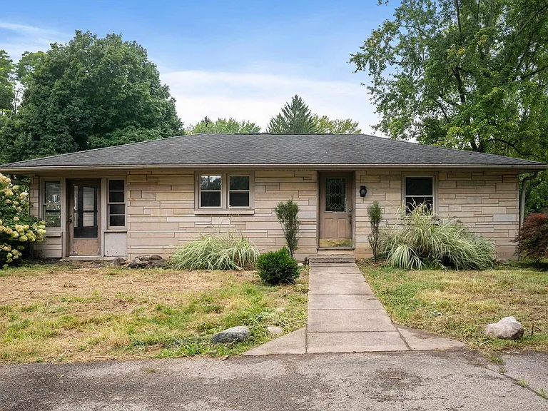 Spacious Country Home with Modern Comfort on Over 2 Acres in Yorktown, IN