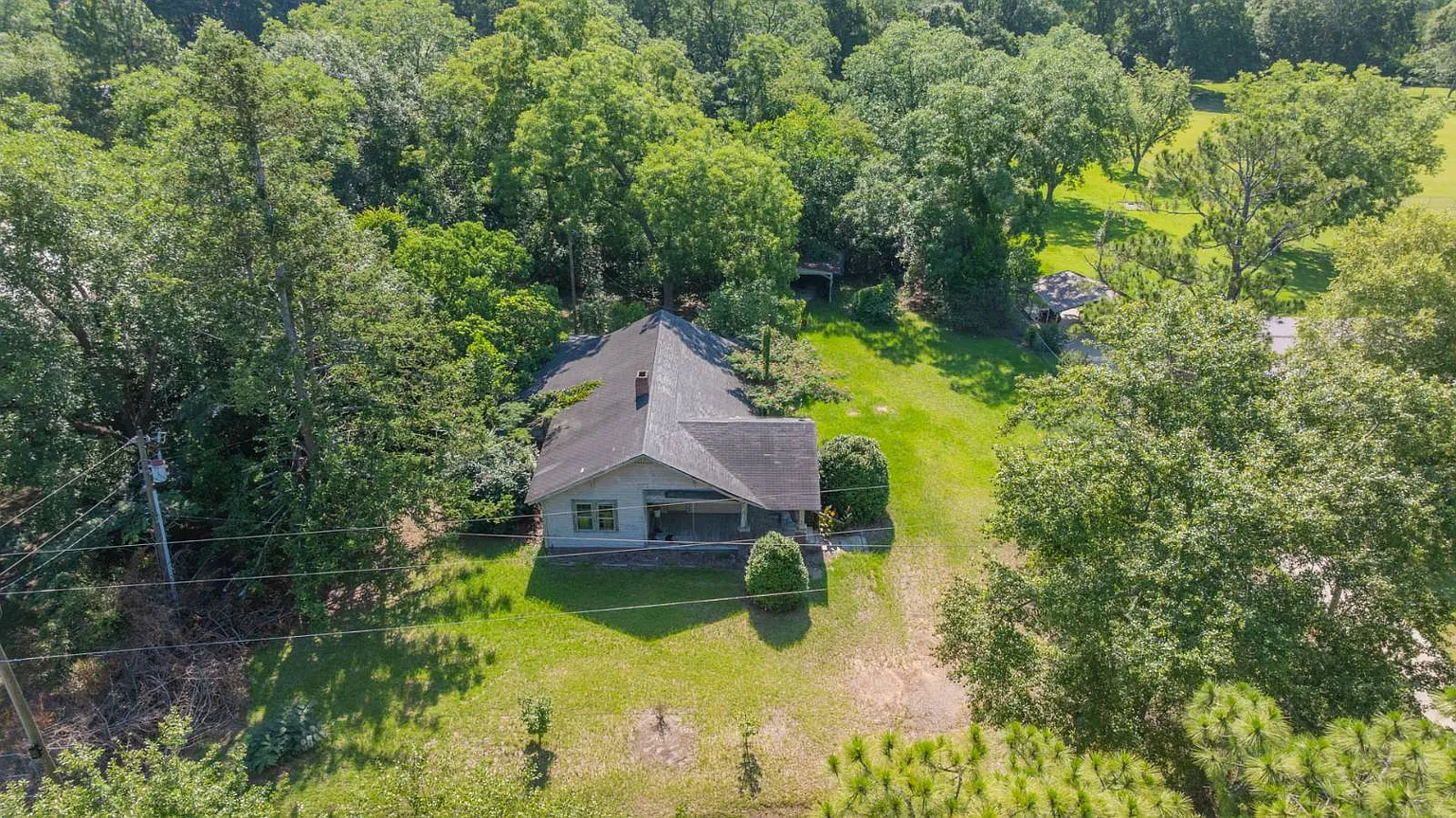 Charming 1905 Fixer-Upper on Half an Acre
