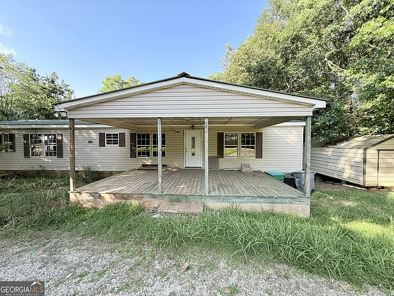 Charming Fixer-Upper with Great Potential on Spacious Lot