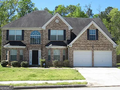 Spacious and Stylish Family Home with Modern Comforts in Prime Location