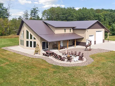 Modern Lakefront Retreat Surrounded by Nature, Privacy, and Peace